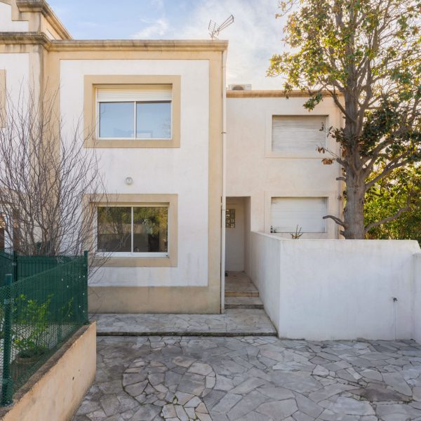 maison-a-vendre-avec terrasse-2 chambres-agence-immobilière-prestige-marseille-baille-baradatDSC03993